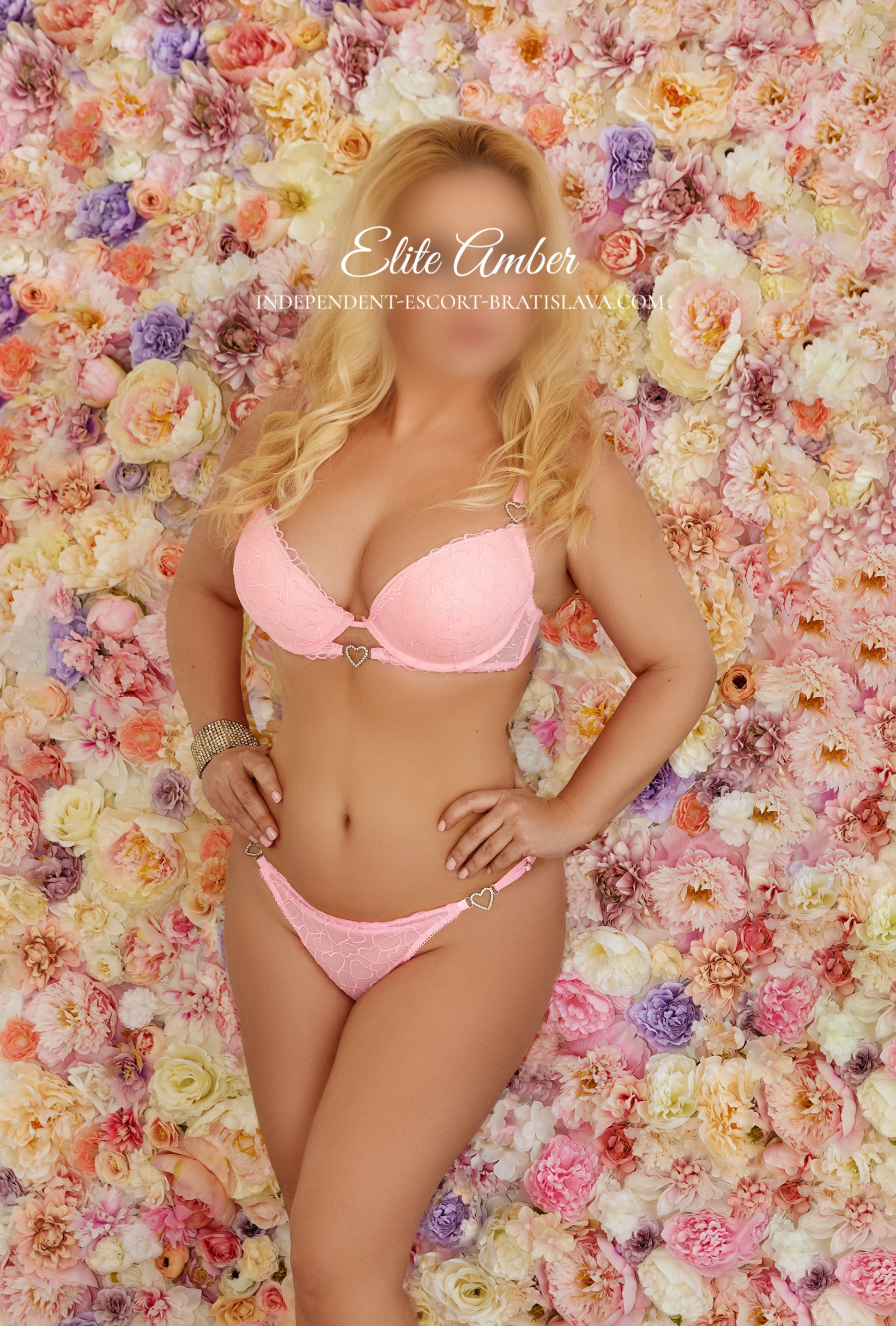 Petite Blond Escort - 6682